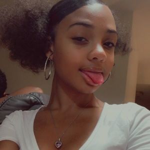 Meet your Posher, Myah